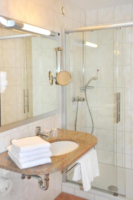 Martinshof Hotel Rottenburg am Neckar Стая снимка