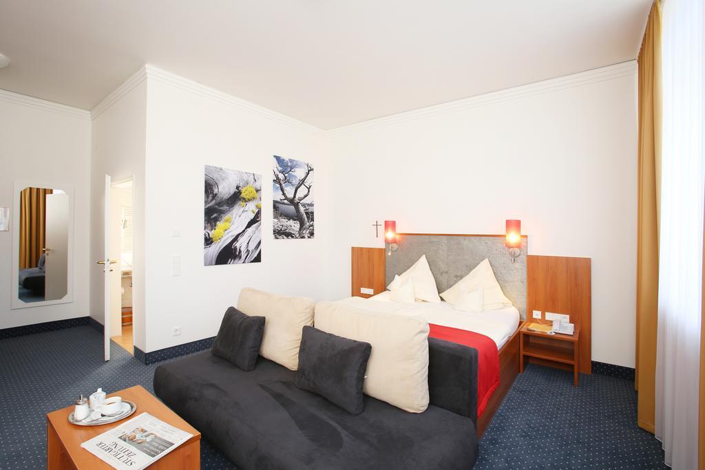 Martinshof Hotel Rottenburg am Neckar Екстериор снимка